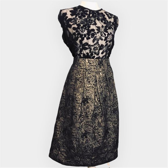 KATHY COLE Black and Gold Embossed Pattern Brocade Skirt Size 10 - Picture 6 of 6